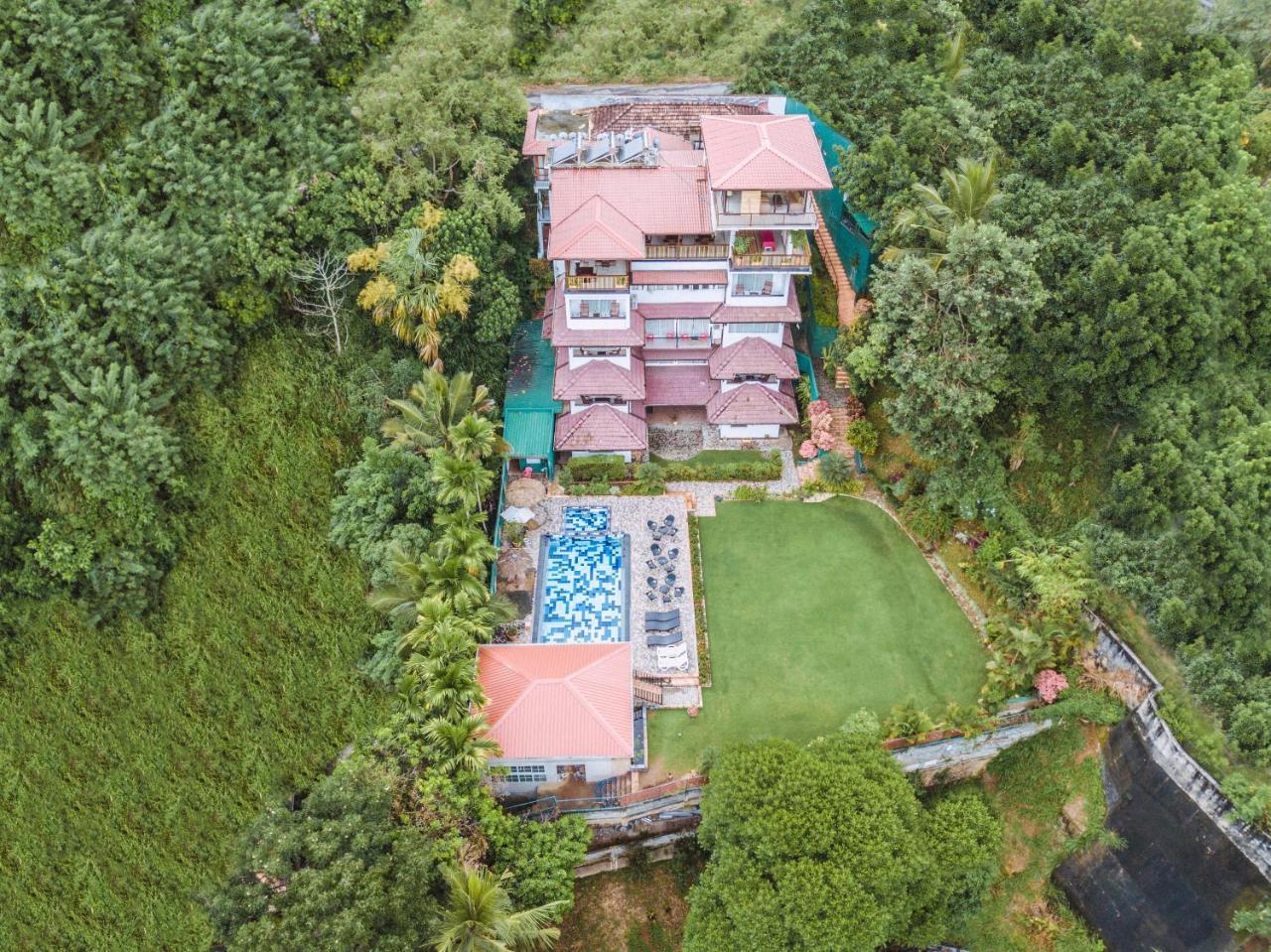 Kandyan Hotel Esterno foto